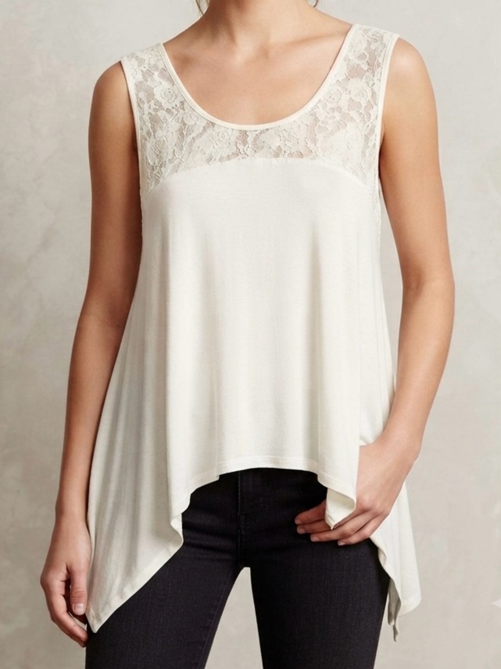 POL Off White Lace Trim Asymmetrical Hem Tunic Top Small NWOT